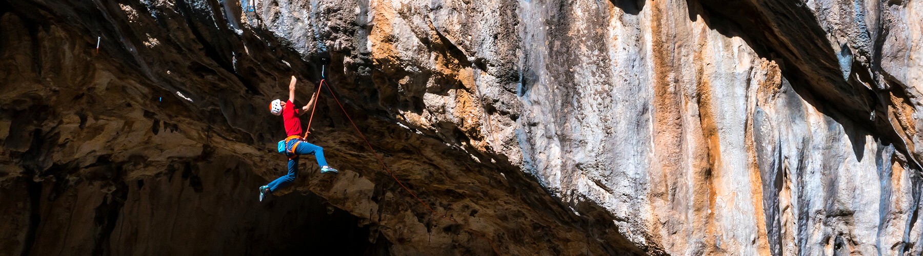 Nové horolezecké úvazky Aquila a Hirundos